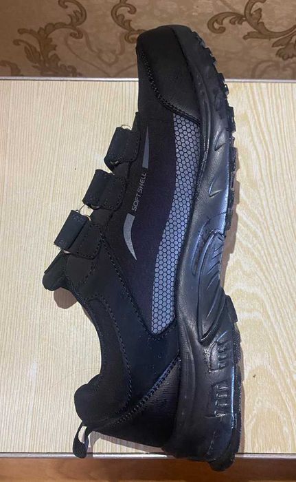 Кросівки чорні ТМ American Clab  весняно-осінні