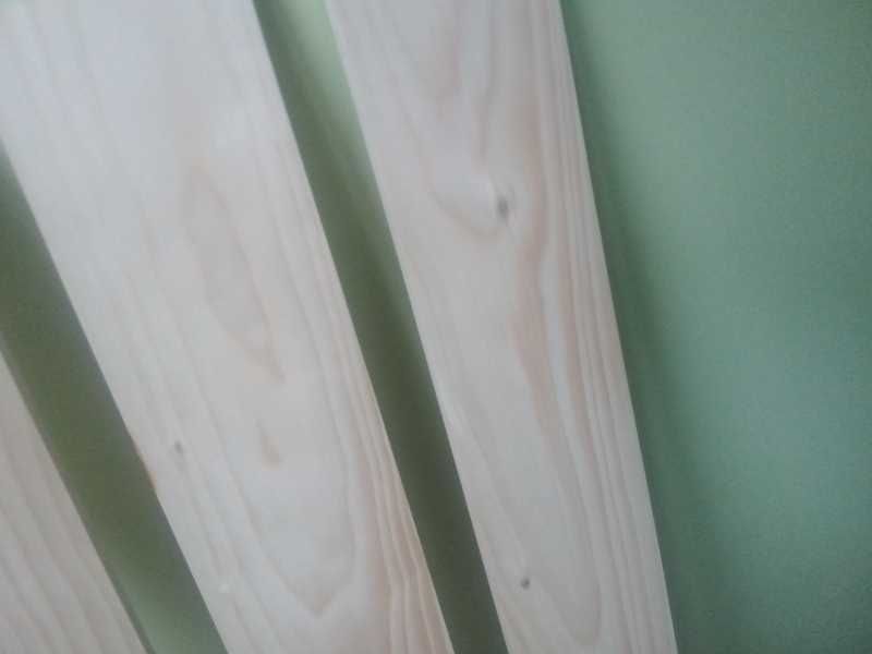 Deski świerkowe, naturalne drewno 120 cm x 10 cm x 1 cm