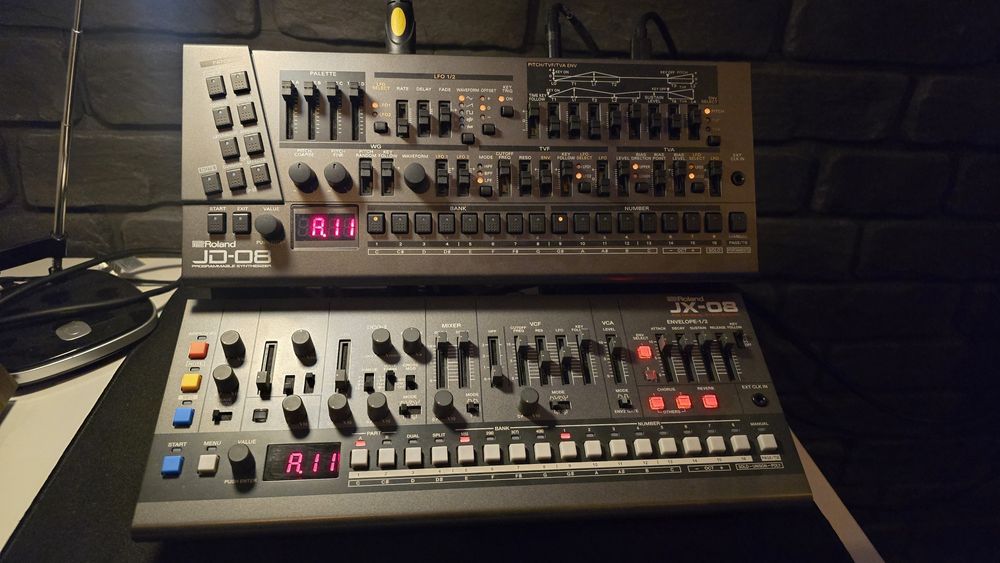 Roland butique jd-08 + jx-08 + statyw + 2xminijack stereo-  2x jack
