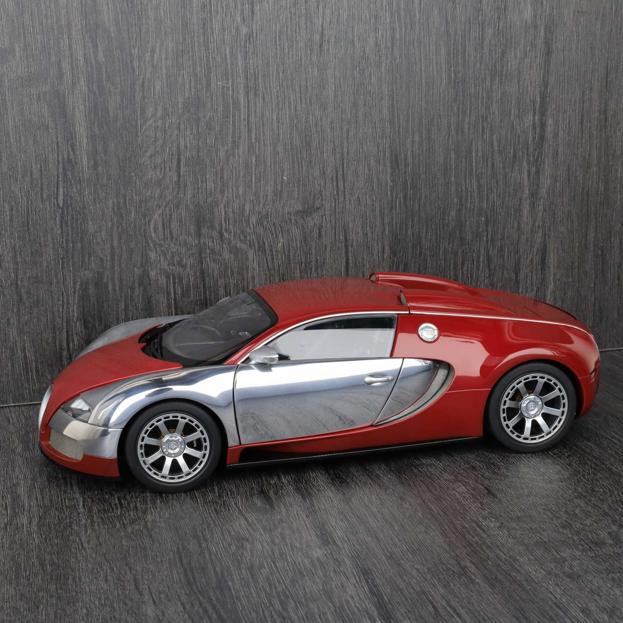 Bugatti Veyron Centenaire Achile Varzi Autoart 1:18