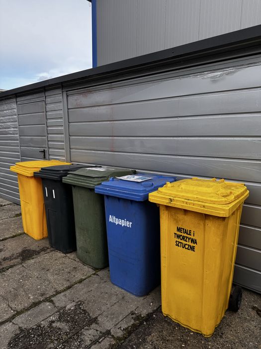 Kosze na śmieci 240l