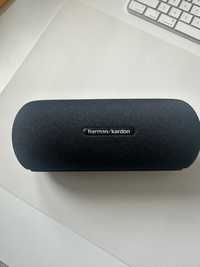 Harman/Kardon like new portable speaker