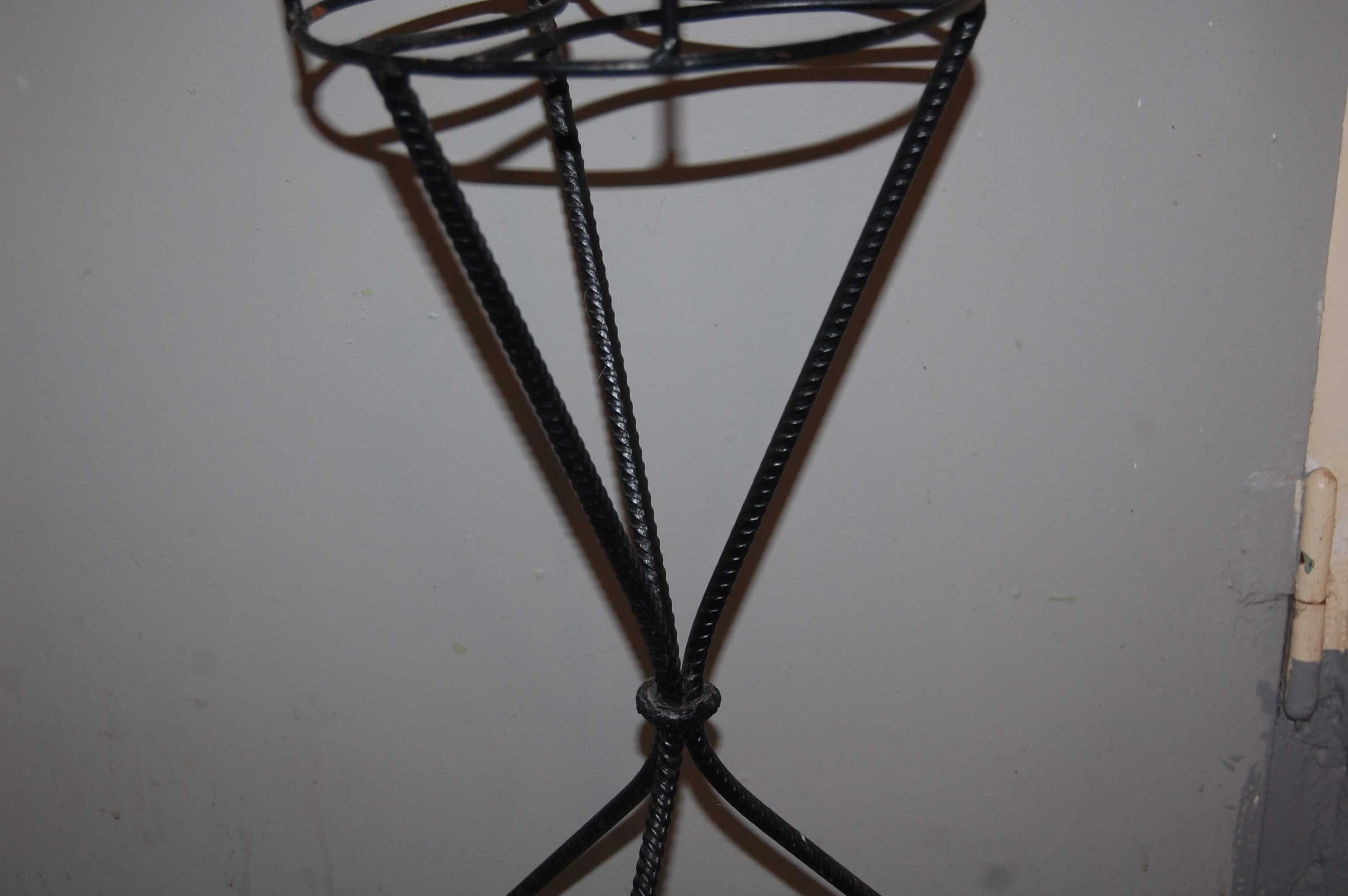 Kwietnik metalowy metaloplastyka - PRL