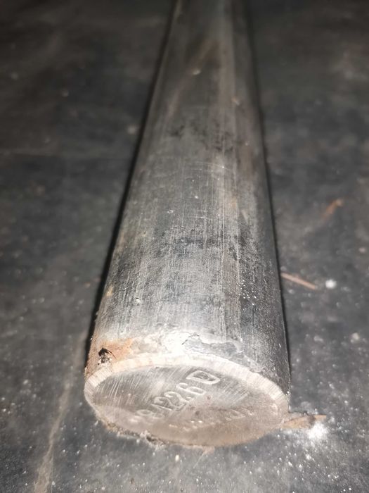 Нержавіючий прут діаметром 45 та 30мм