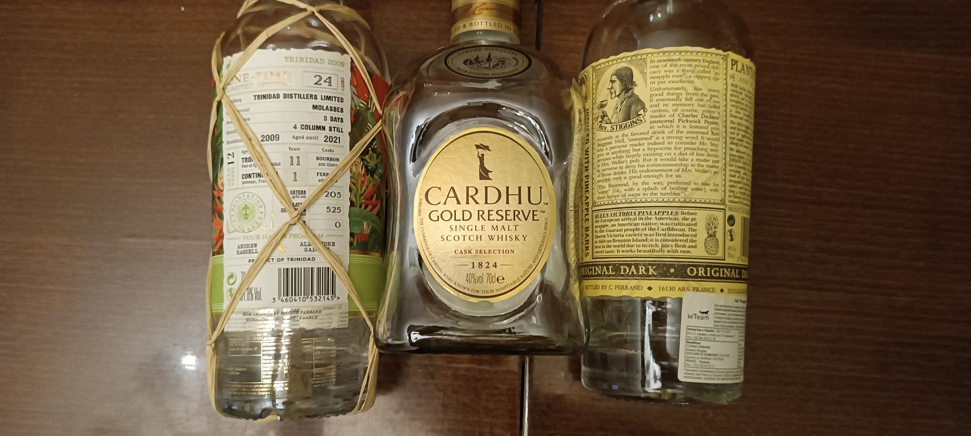 Пустые бутылки от элитных спиртных напитков  Цена 70 грн за бутылку.