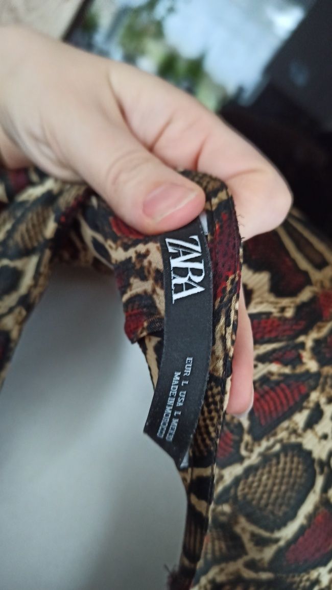 Zara krótka sukienka guziczki odpinane falbanka panterka rozm L jesień