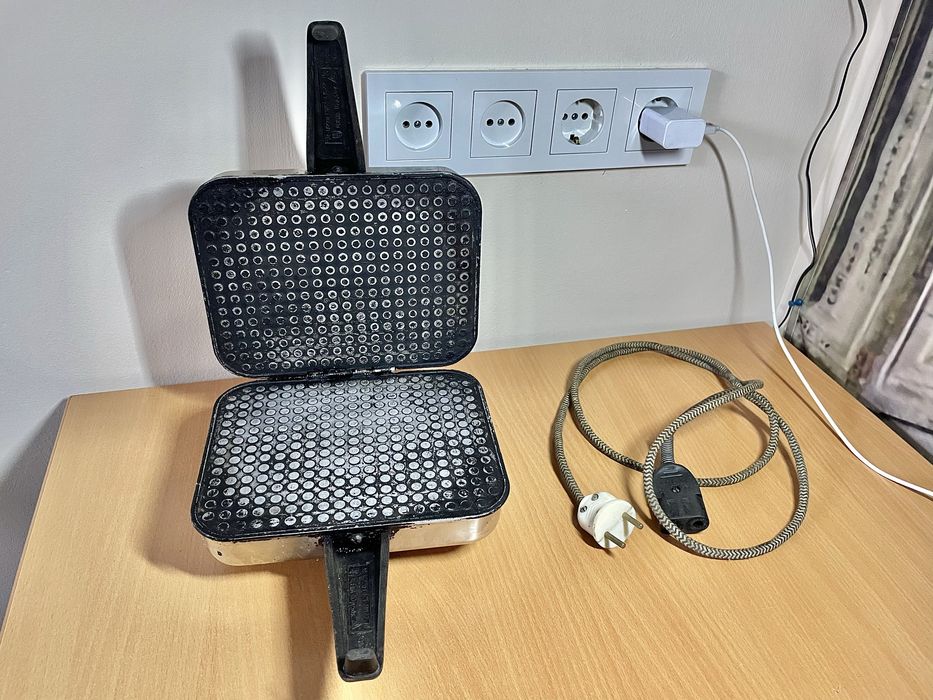 Електровафельниця СРСР 1 кіловат