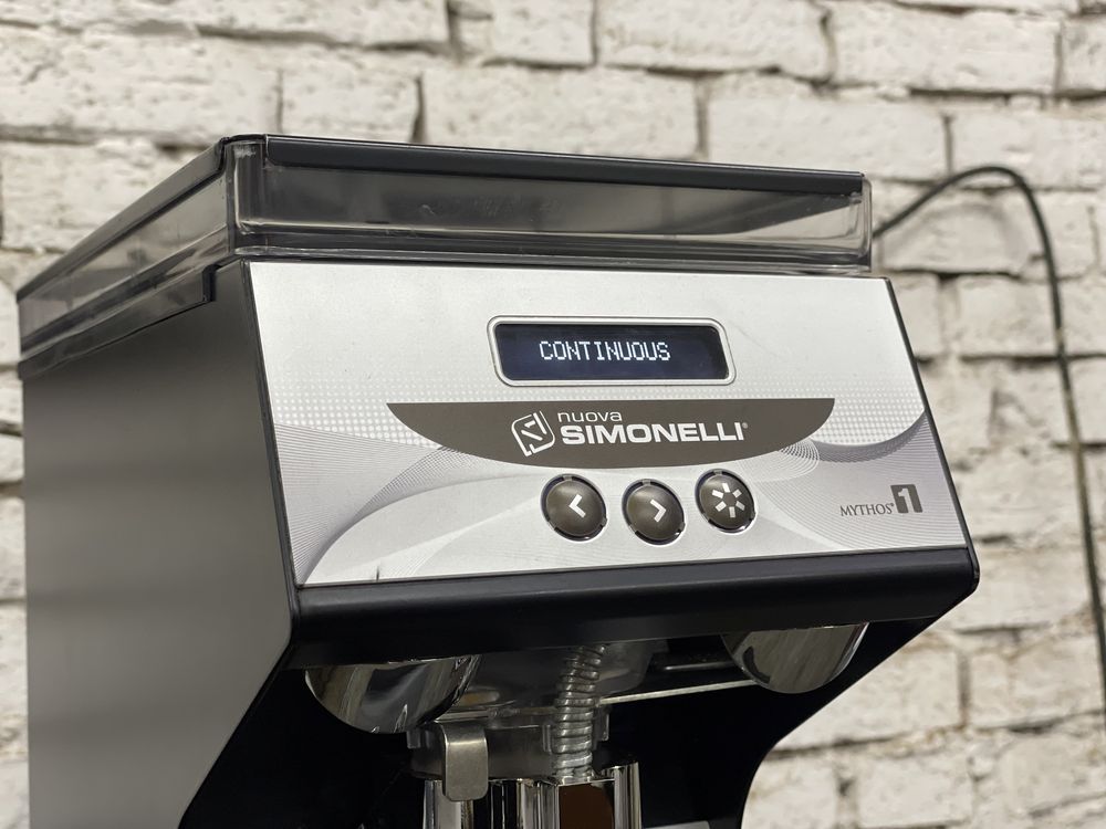 Кофемолка Nuova Simonelli Mythos One