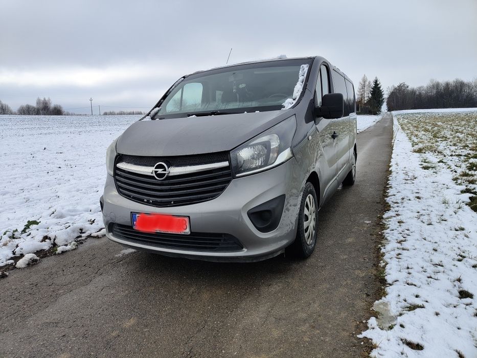 Opel Vivaro B LONG 1.6 BiTurbo 140KM 2015 9 os Klima 3 strefy ZAMIANA