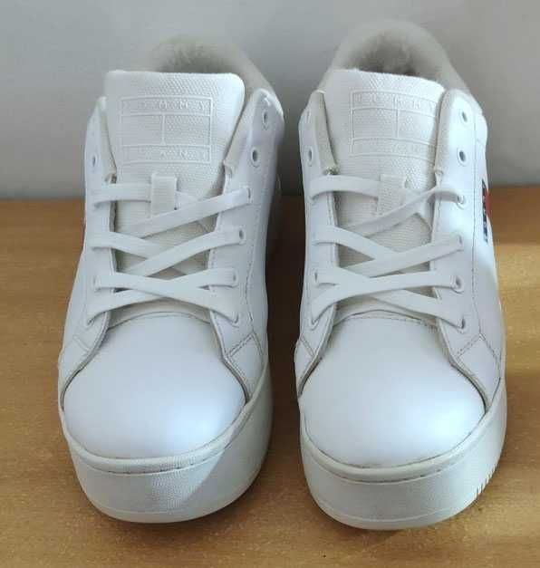Sneakersy buty damskie Tommy Jeans białe logowane  Stan Bdb r.38
