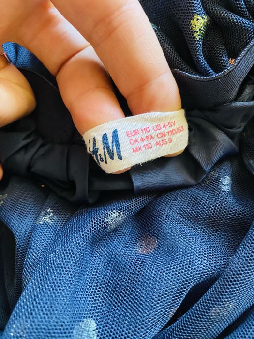 Saia H&M infantil 4-5 anos – Azul com tule e corações