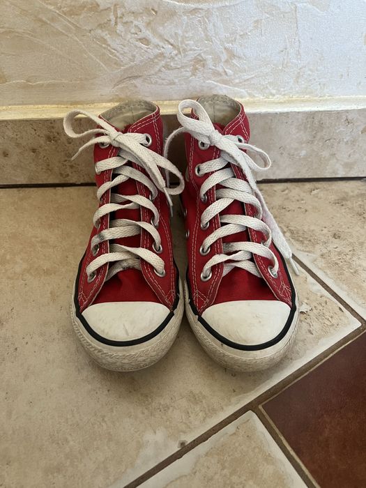 Кросівки конверси