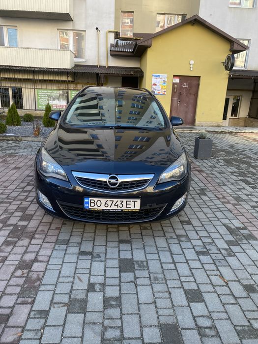 Продається Opel Astra sports touer 1.7