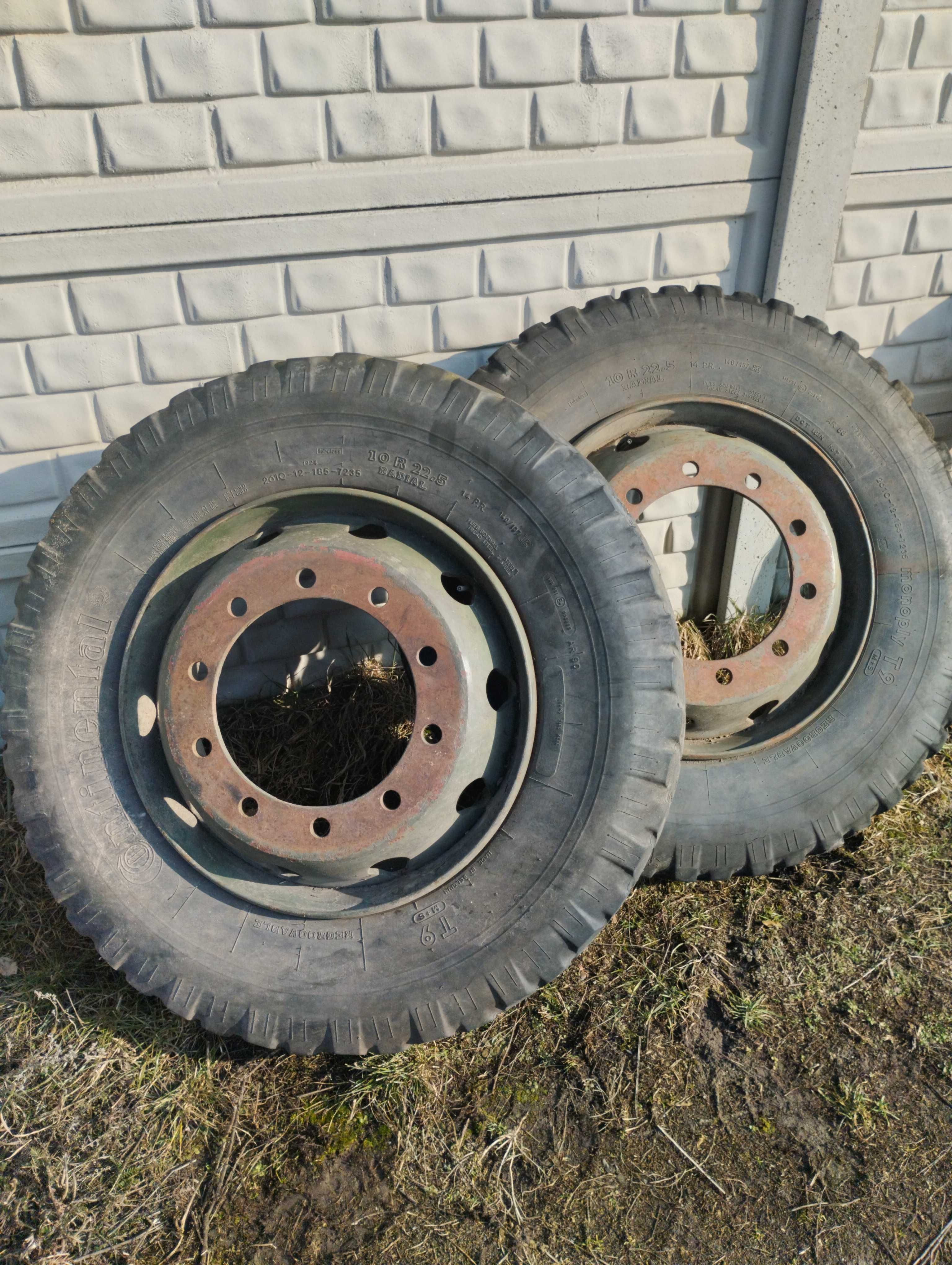Шини з дисками Mercedes 10R 22.5*7.5 камаз євро