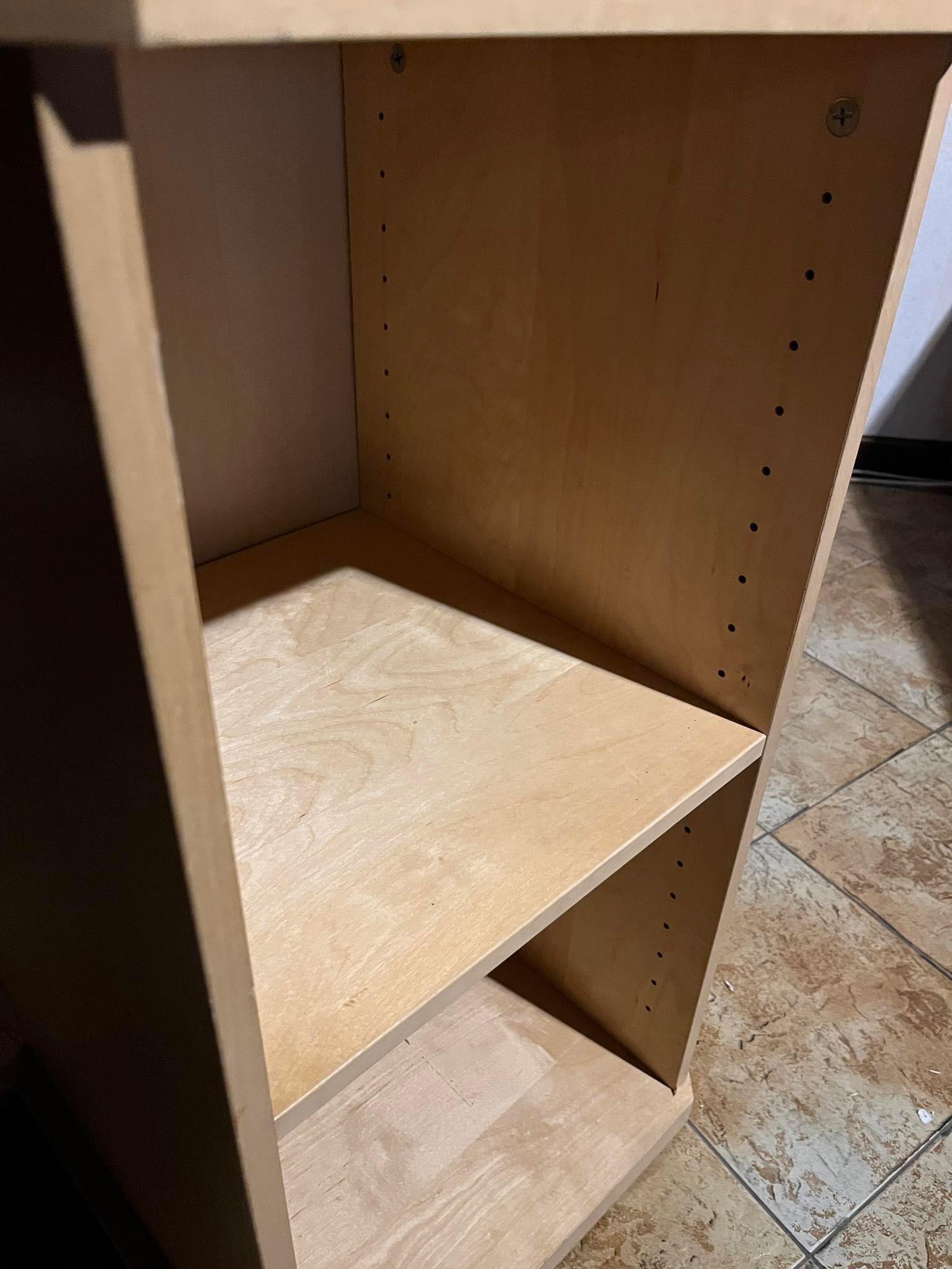 szafka narożna IKEA na papiery stojąca