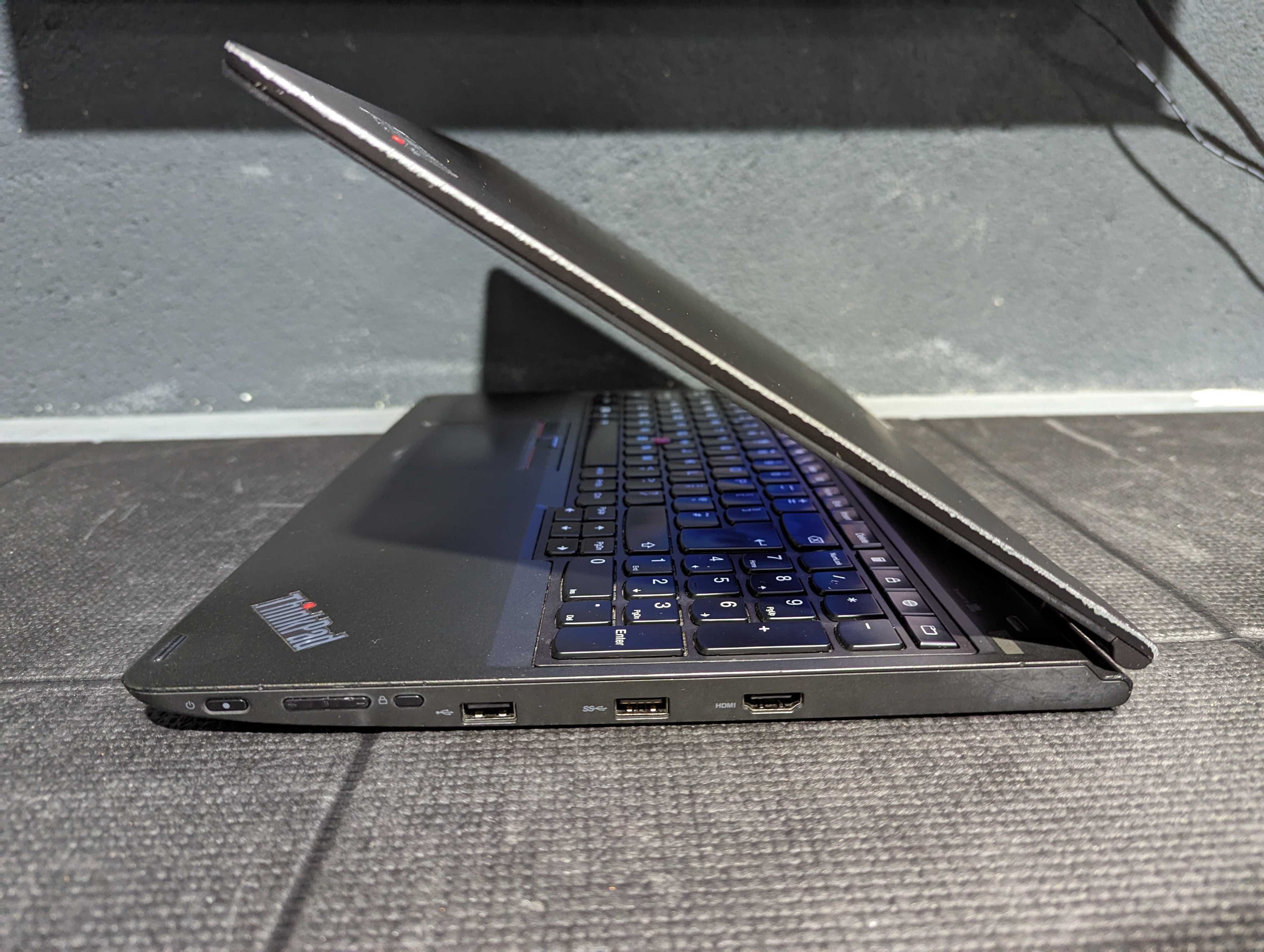 Lenovo ThinkPad Yoga 15' TouchScreen/Dobrável