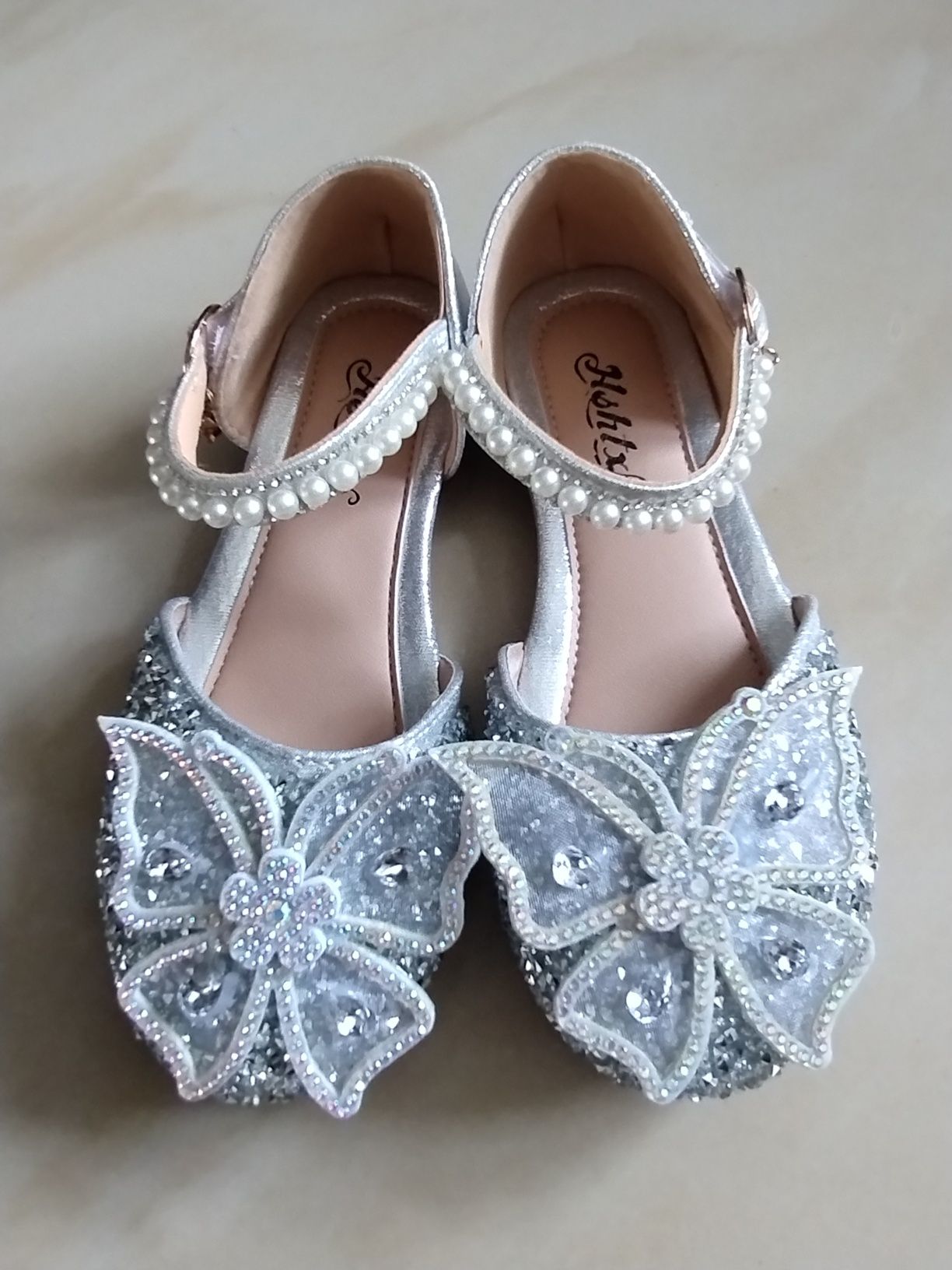 Przecudne biżuteryjne pantofelki motyle 30 srebrne