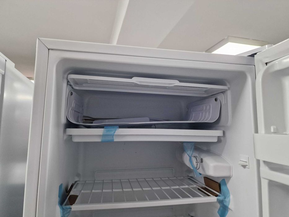 Lodówka Midea kompresorowa 12v/24v kamper, przyczepa