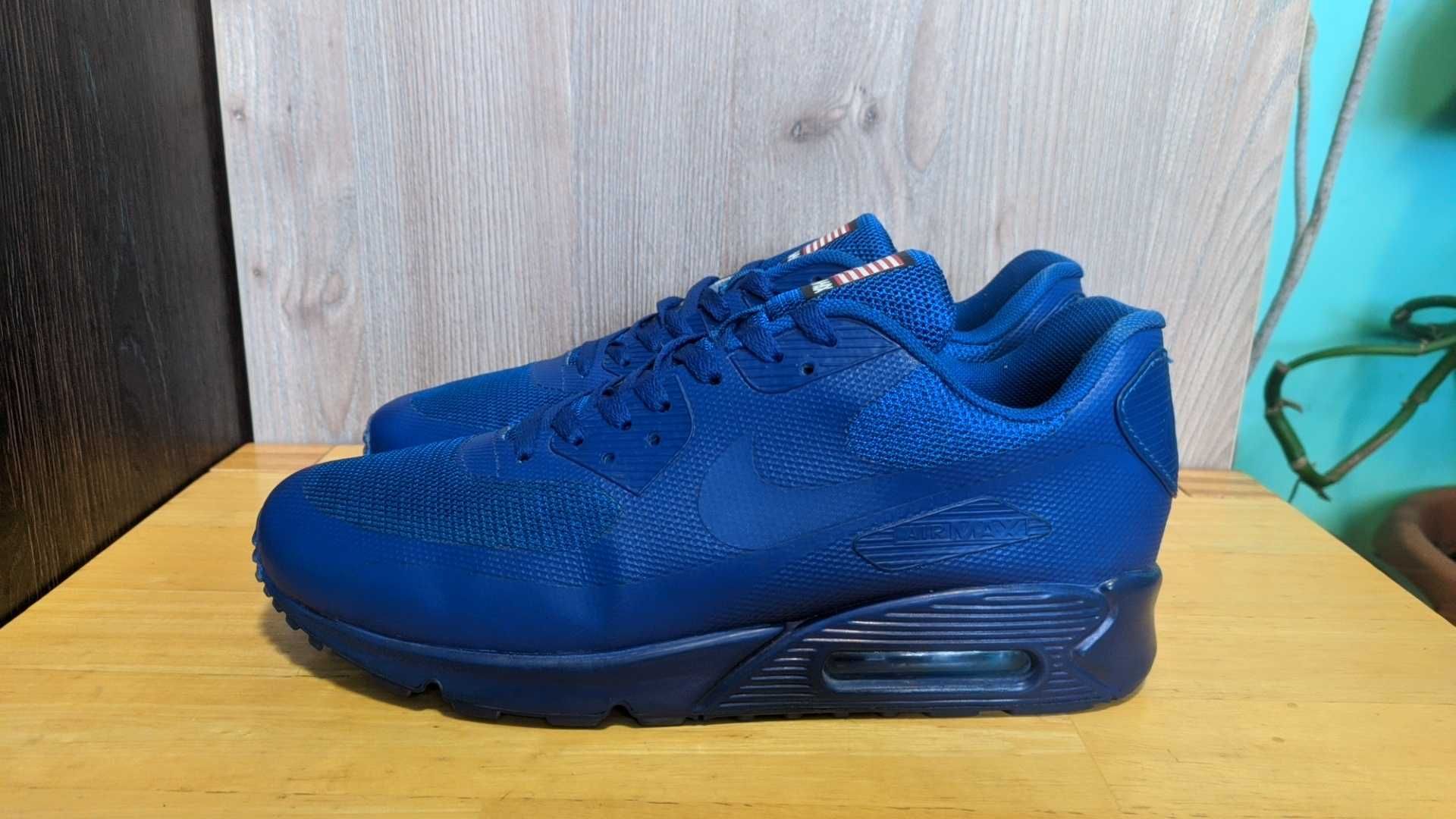 Кроссовки беговые Nike Air Max 90 Premium