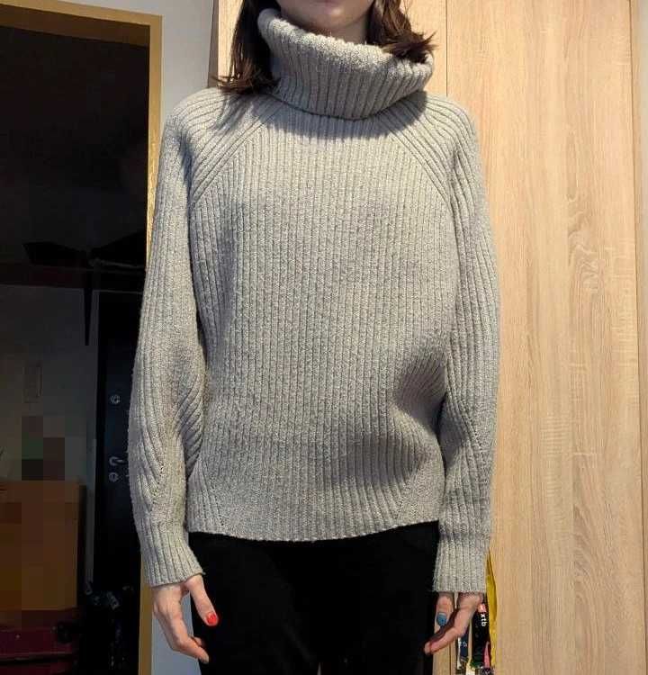 Sweter szary zimowy