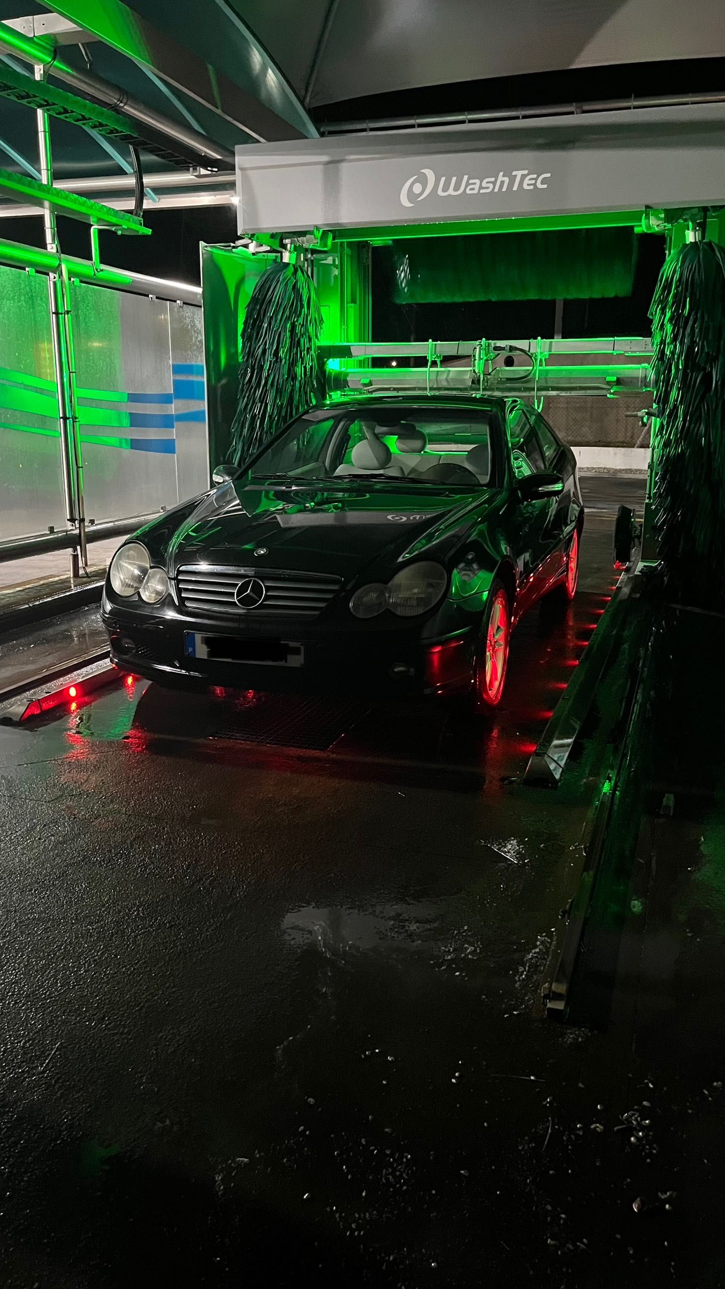 Mercedes sport coupe c220