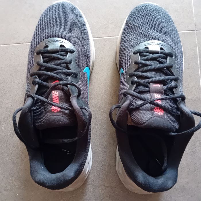 Tenis corrida tamanho 41