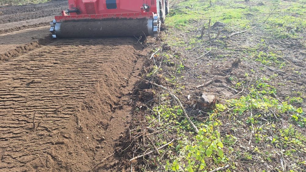 MulczerLesnyWgłębnyWycinkaDrzewSamosiewówPraceZiemneUsługiKoparką