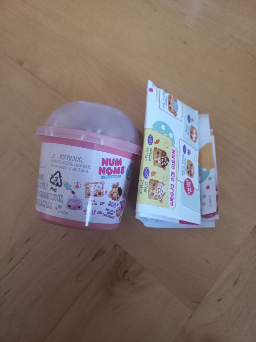 num noms nakładki