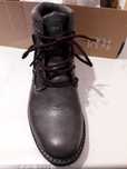 Botas (Botins). Marca BATA. Novas na caixa. Nunca usadas. Nº40 (Homem)