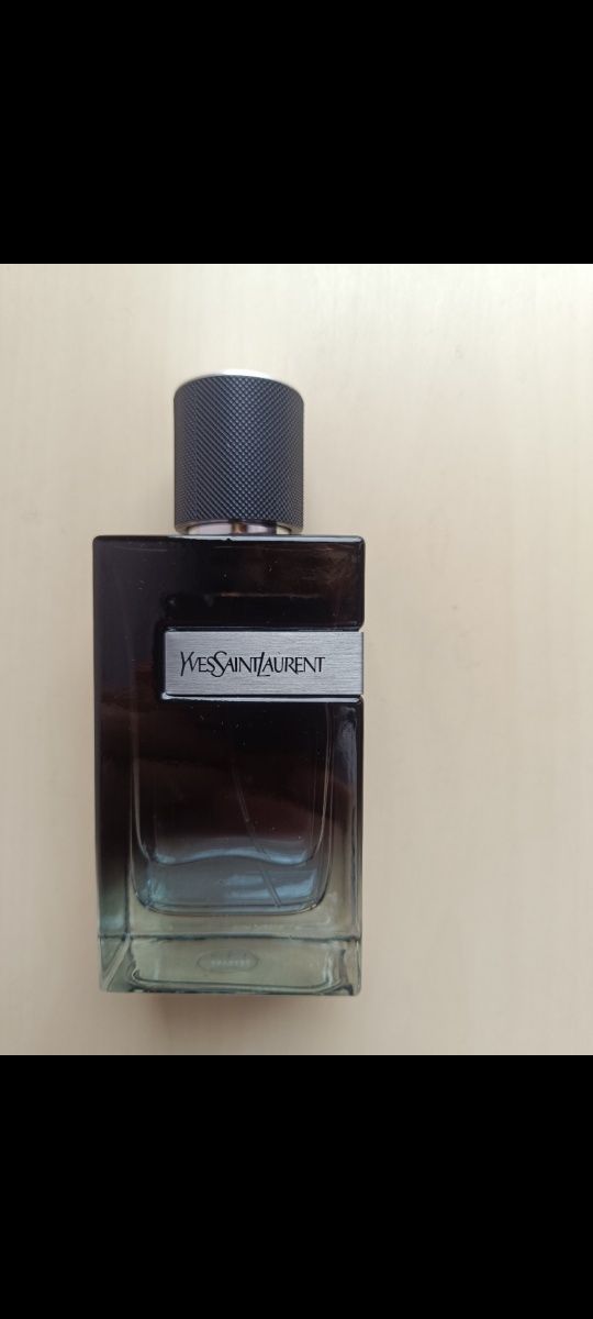 Yves Saint Laurent Y