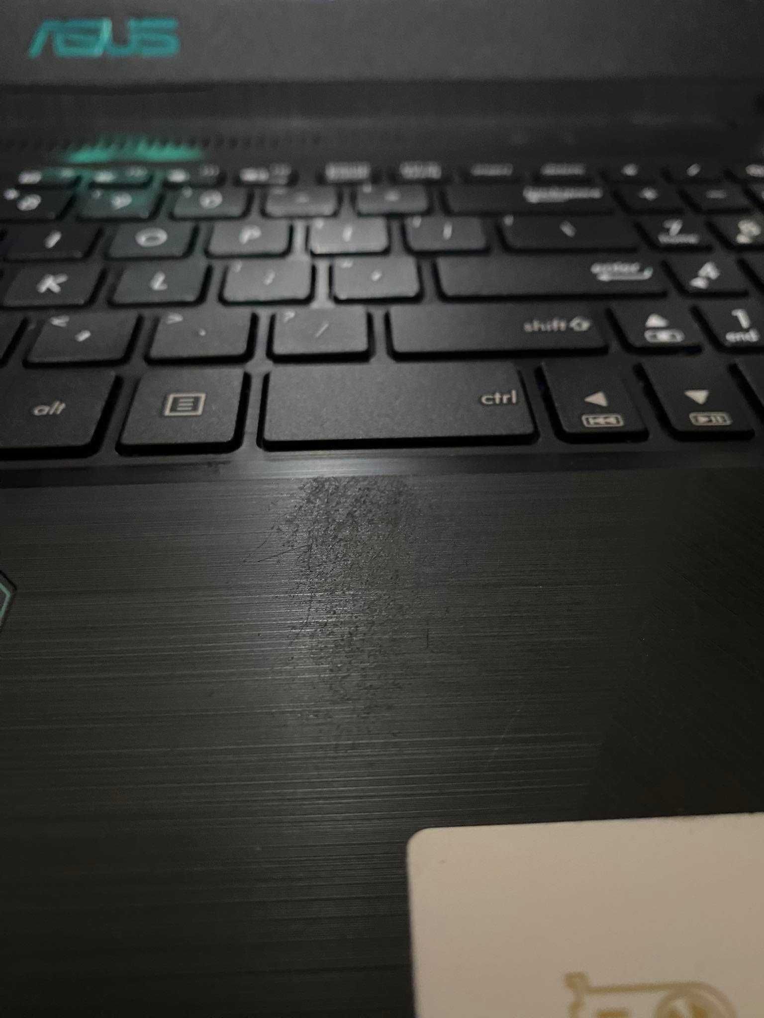 Laptop ASUS X570Z