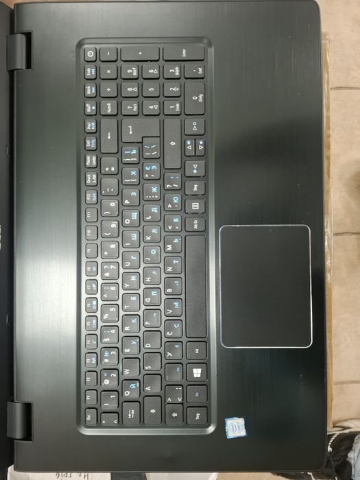 Acer Aspire E5-774G - Потужний ноутбук (i7-7500U / 20GB RAM)