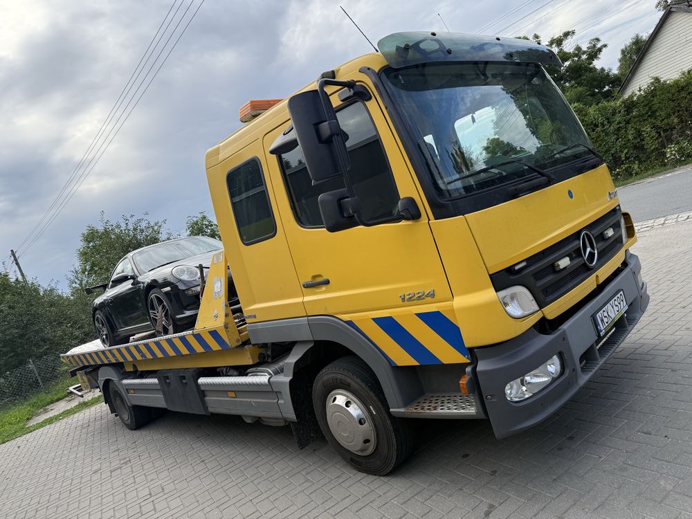 Wynajem Autolawety Przyczepy Busa Koniowozu Przyczepki Transport Aut !
