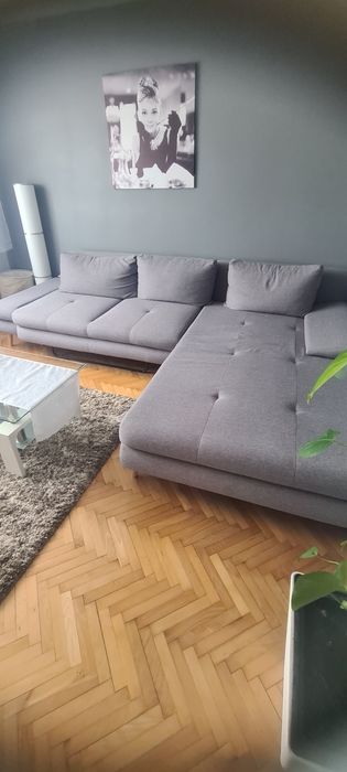 Kanapa narożna dużą Szara   rok użytkowana a