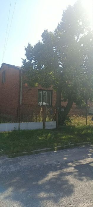 Sprzedam dom wolnostojący na działce 10 arów Moszczenica