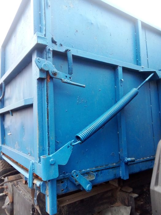 Продам камаз по запчастям