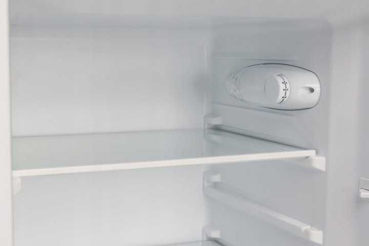 Lodówka INOX 152 cm z zamrażarką, Low Frost, 174L - Cicha i oszczędną