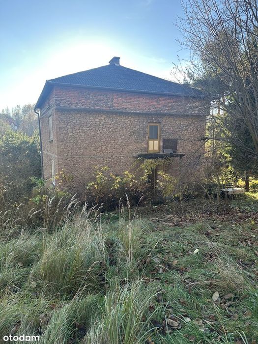 Dom pod lasem ze stodołą !  z potemcjałem , do remontu, ok. Krakowa