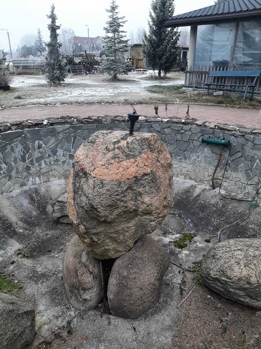 Fontanna , kamienie do fontanny