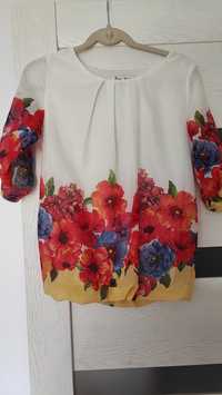 Жіноча блуза в квітковий принт