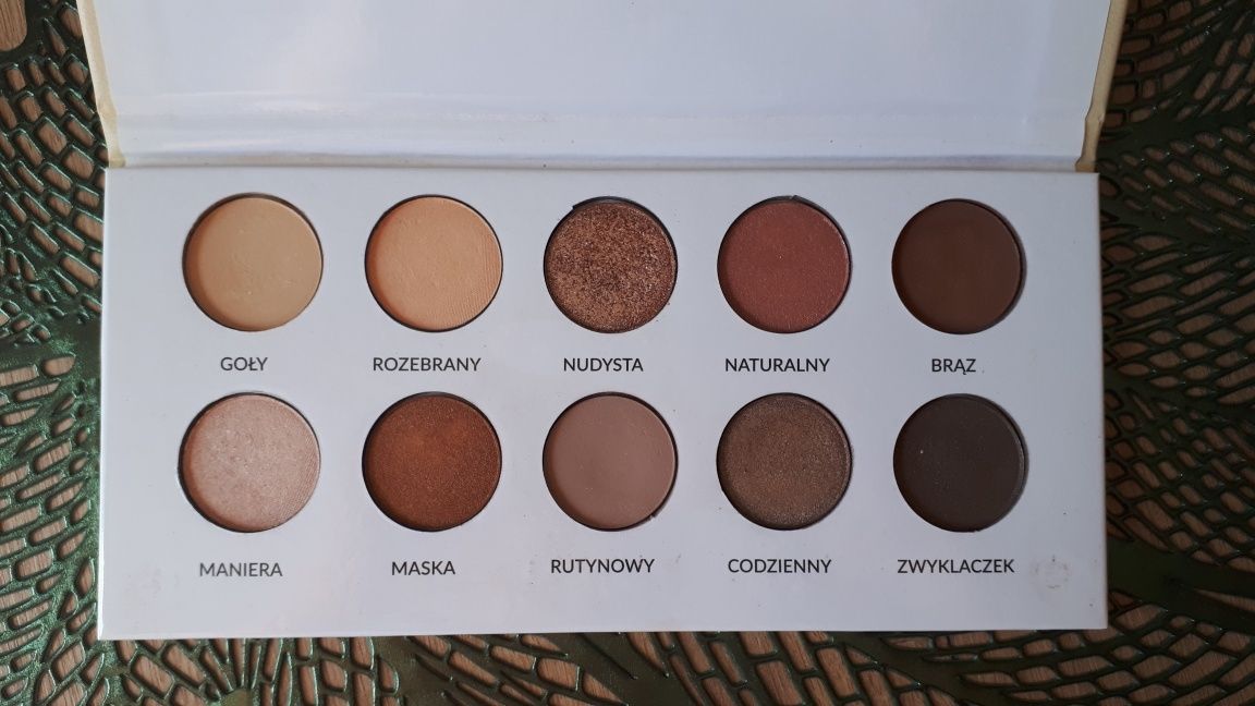 Glamshop paleta cieni do powiek "Goła".