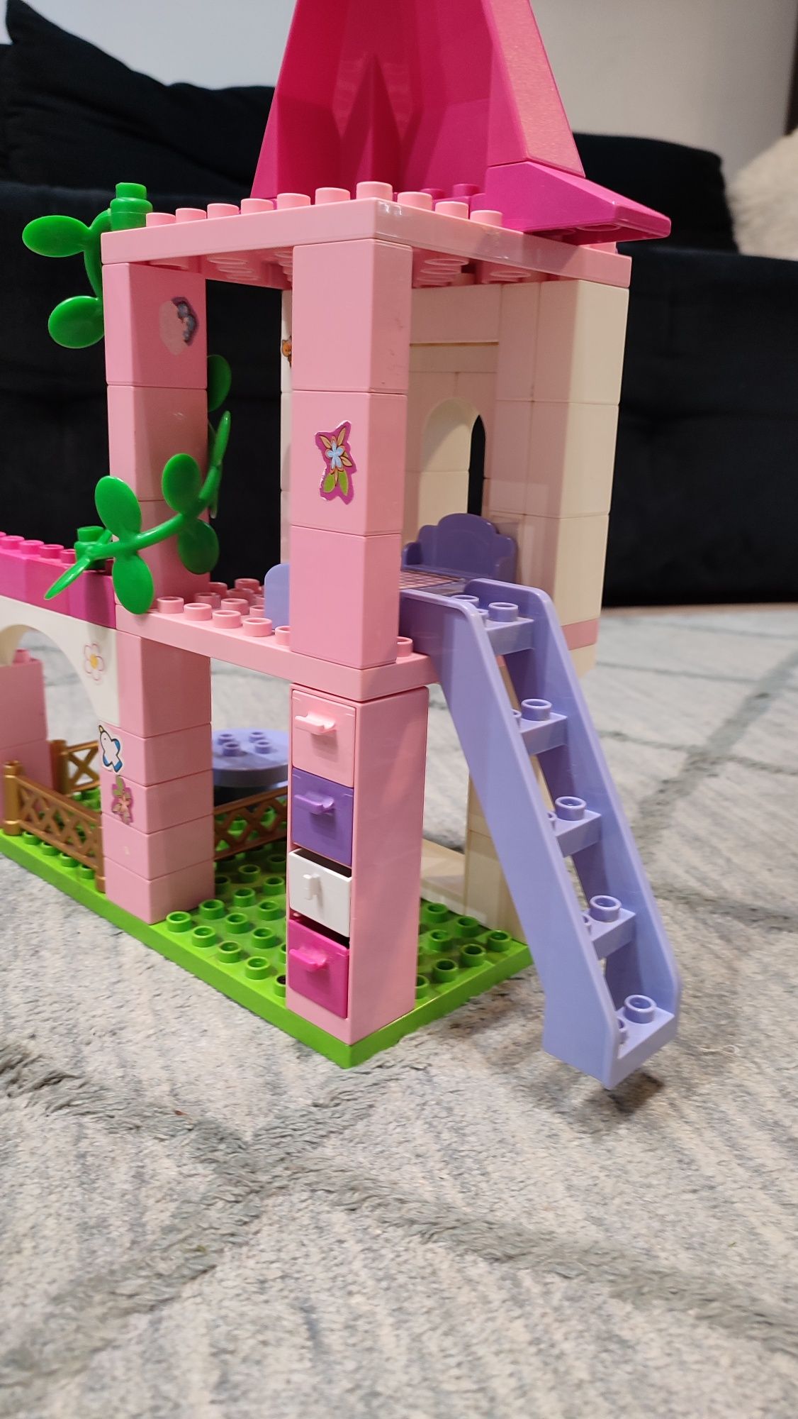 LEGO Duplo - zamek księżniczki Hello Kitty