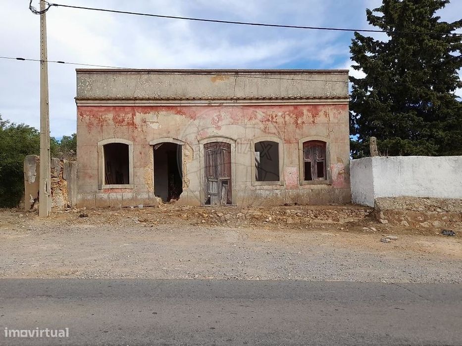 Moradia T2 para venda