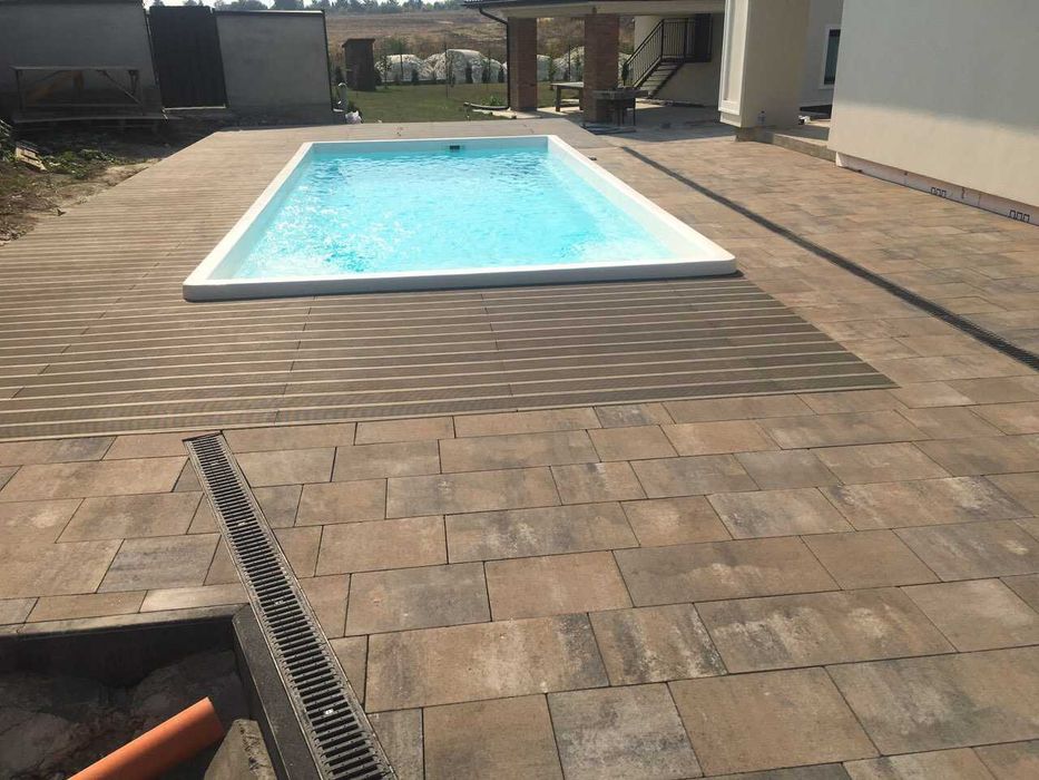 Топовий композитний басейн “Пляж” — 7,6x3,6x1,5 м / Монтаж під ключ