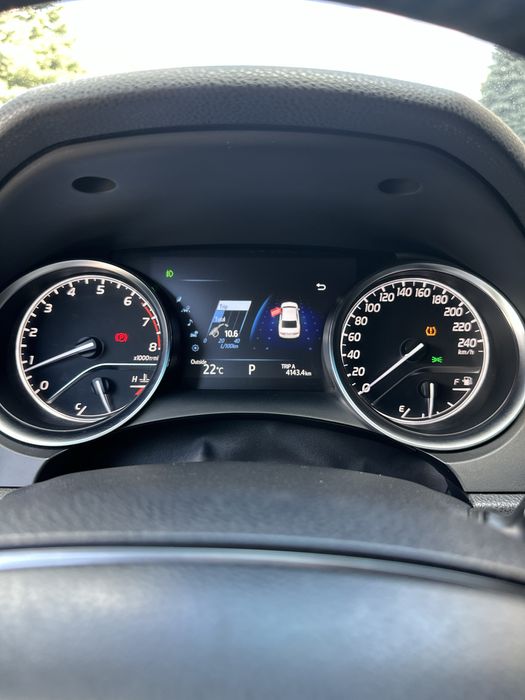 Продам Toyota Camry 70 Официальная 2.5 бензин/газ автомат.Premium Plus