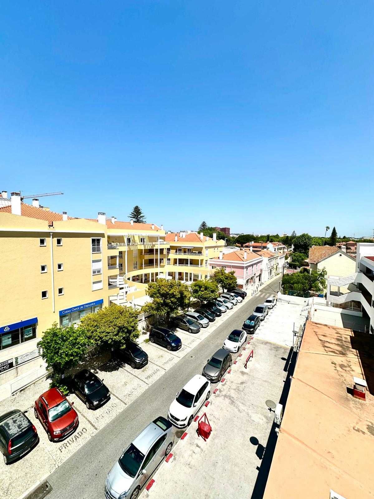 T1 no centro de Carcavelos - A 1minuto da estação de comboios