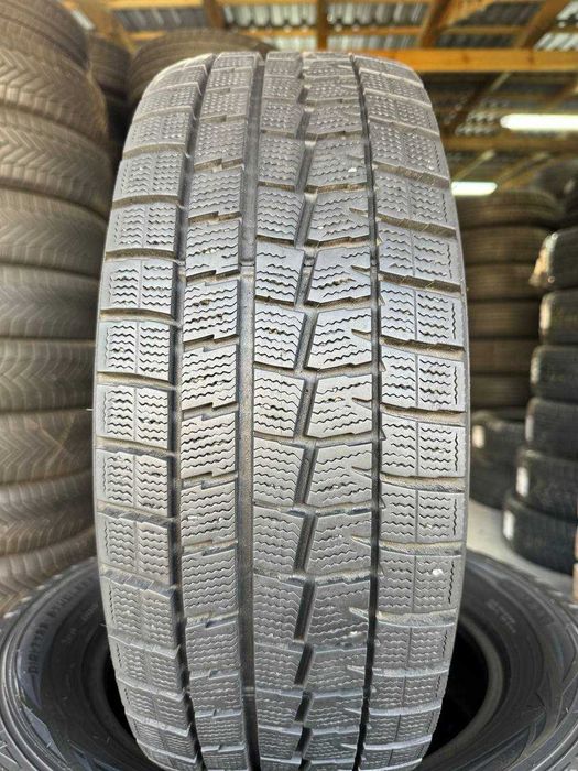Шини зимові 215/60 R16 DUNLOP WINTER MAXX WM01 7mm