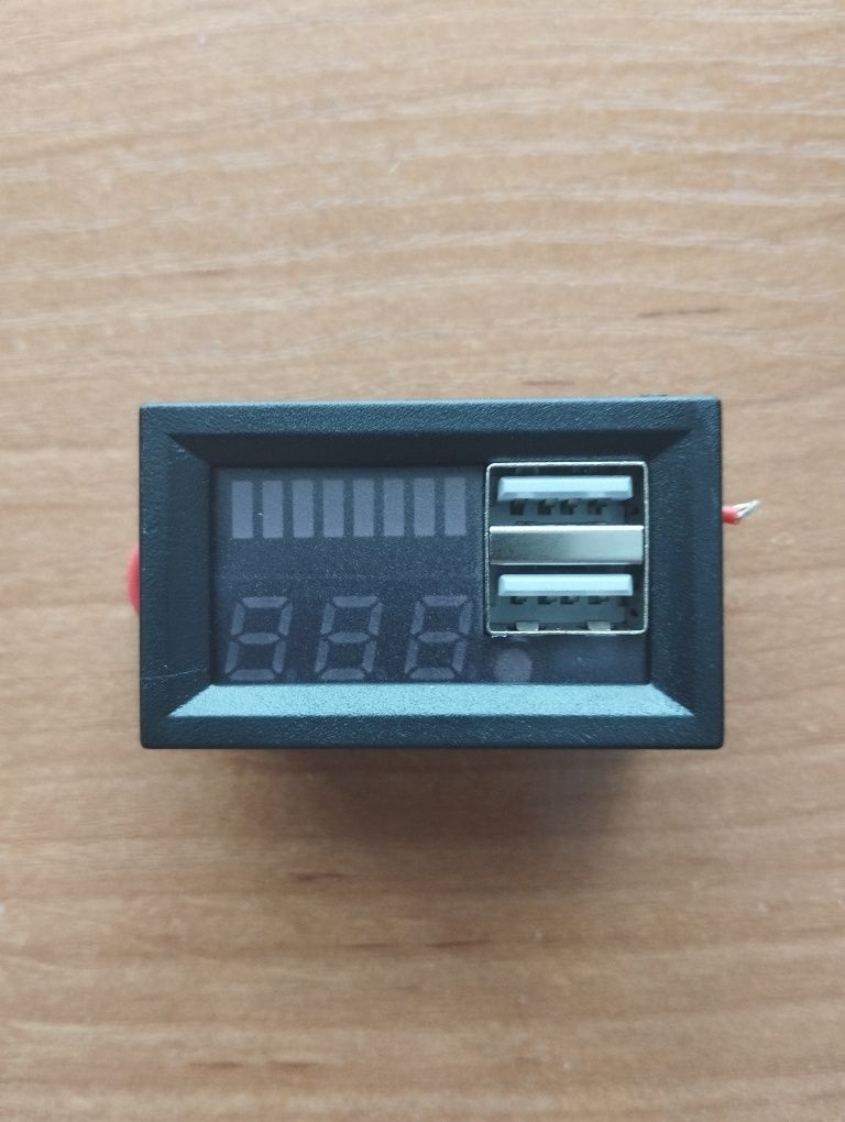Индикатор заряда/ Вольтметр с USB/Вольтметр