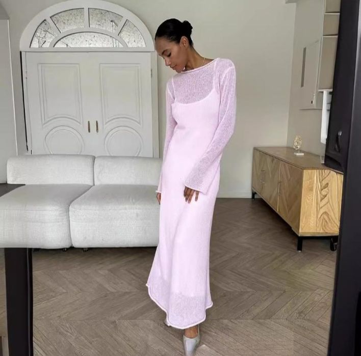 Елегантна жіноча сукня-светр павутинка