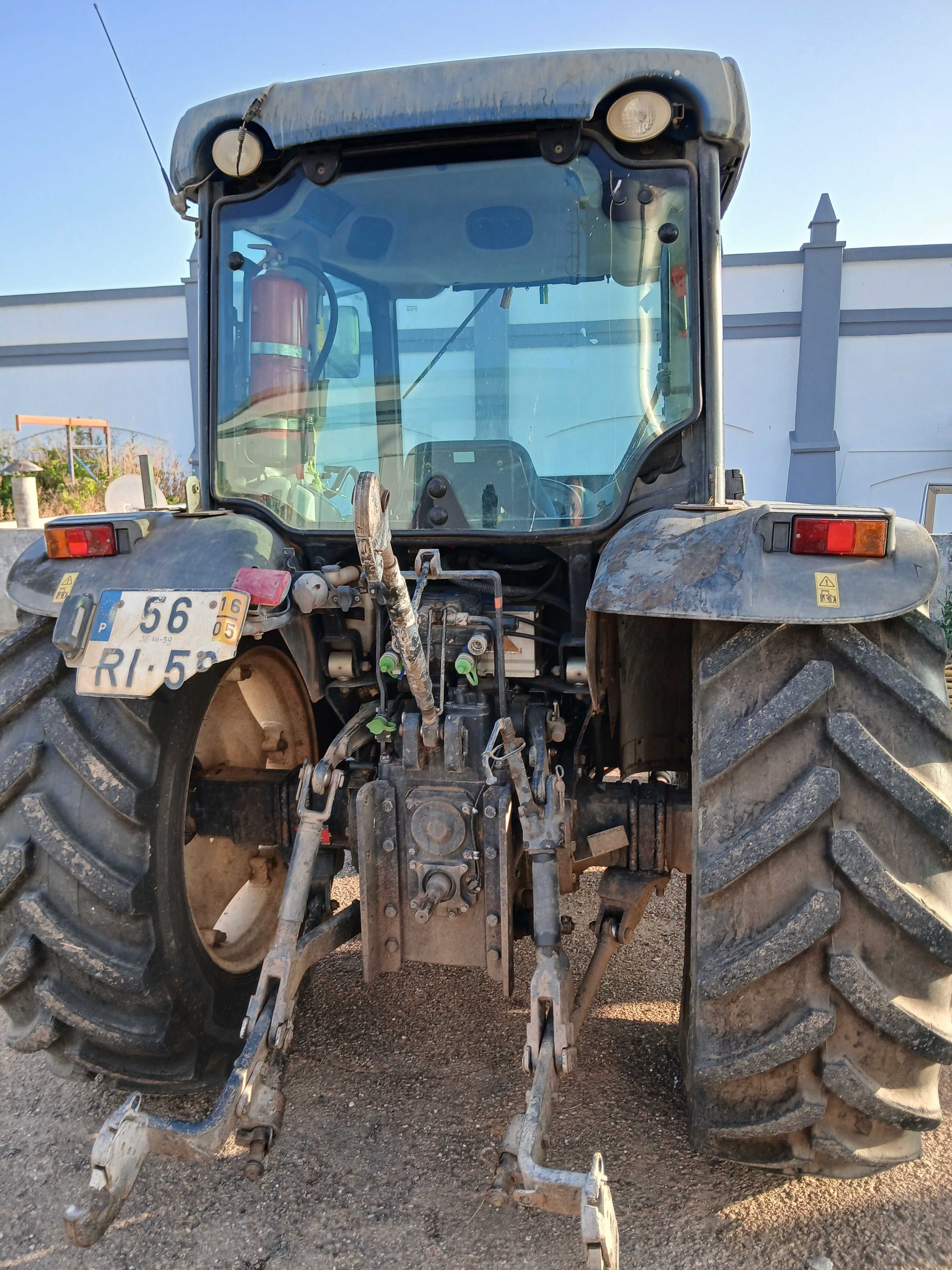Tractor New Holland t4 95 lp